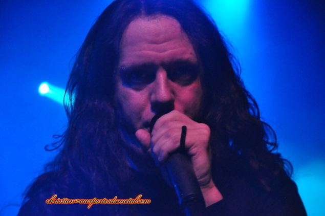 Alessandro Conti au chant