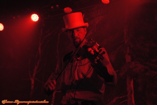 Korpiklaani - Paris 2018