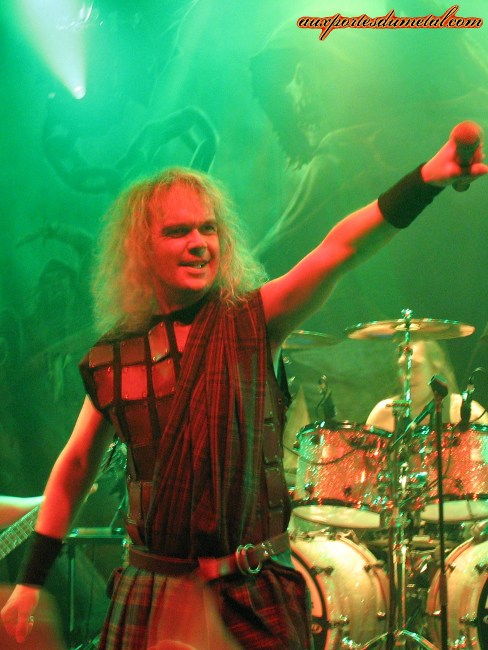 Live Report : Grave Digger - Le Divan Du Monde, Paris - 11 Avril 2011