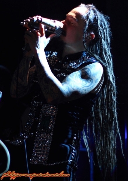 Amorphis-Tomi-Lyon2011