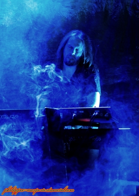 Amorphis-Santeri-Lyon2011